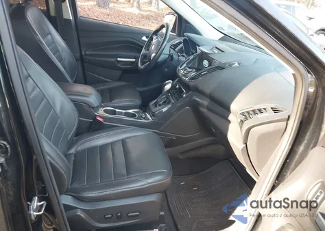 2016 Ford Escape Titanium из США, поврежденный, VIN 1FMCU9J9XGUB78385